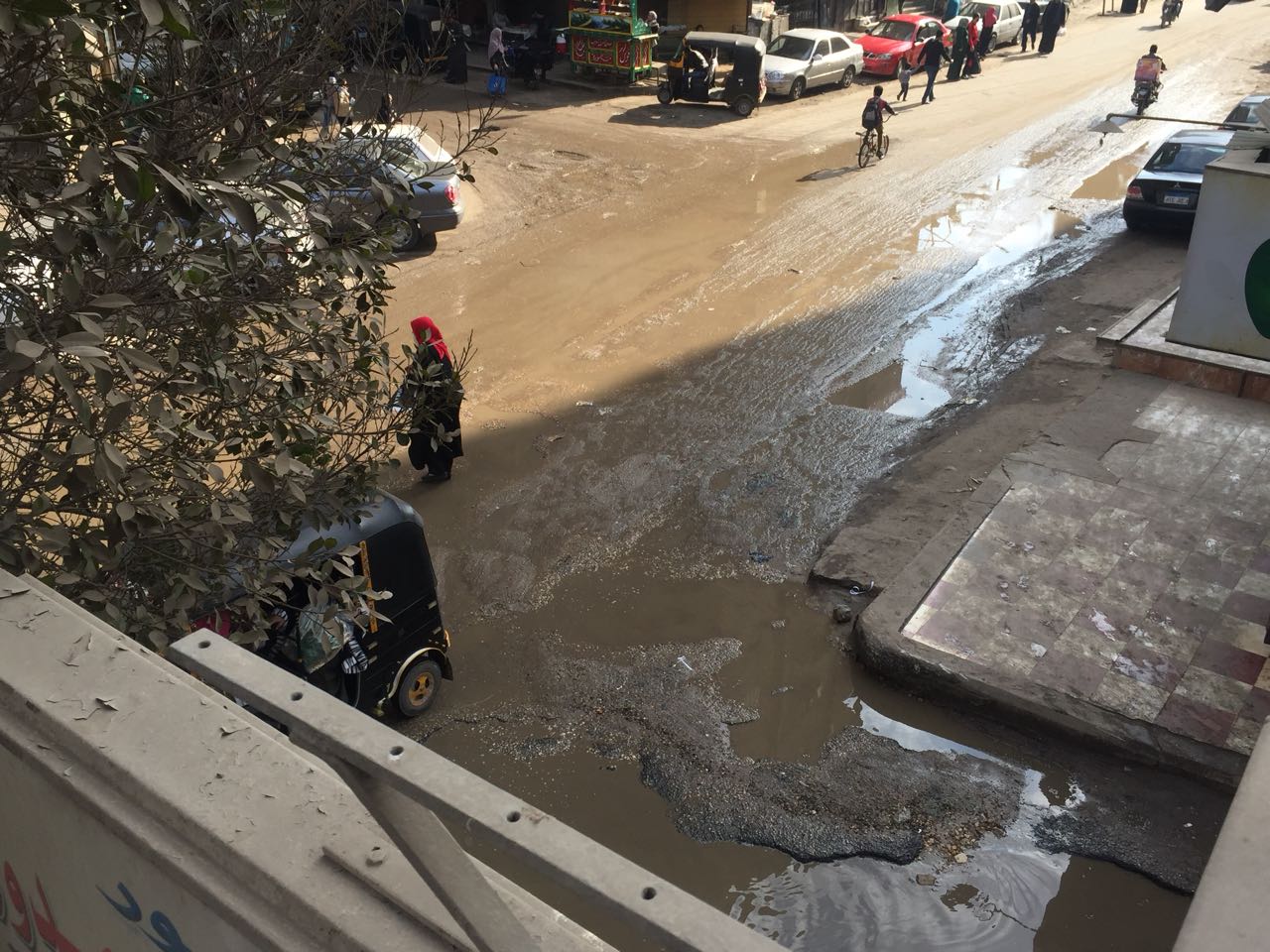 كسر ماسورة مياه فى شارع المطراوى  (4)