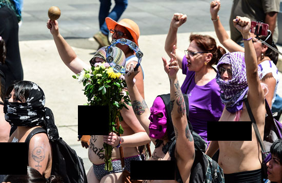 مظاهرة لنساء عاريات بالمكسيك للتنديد بالعنف