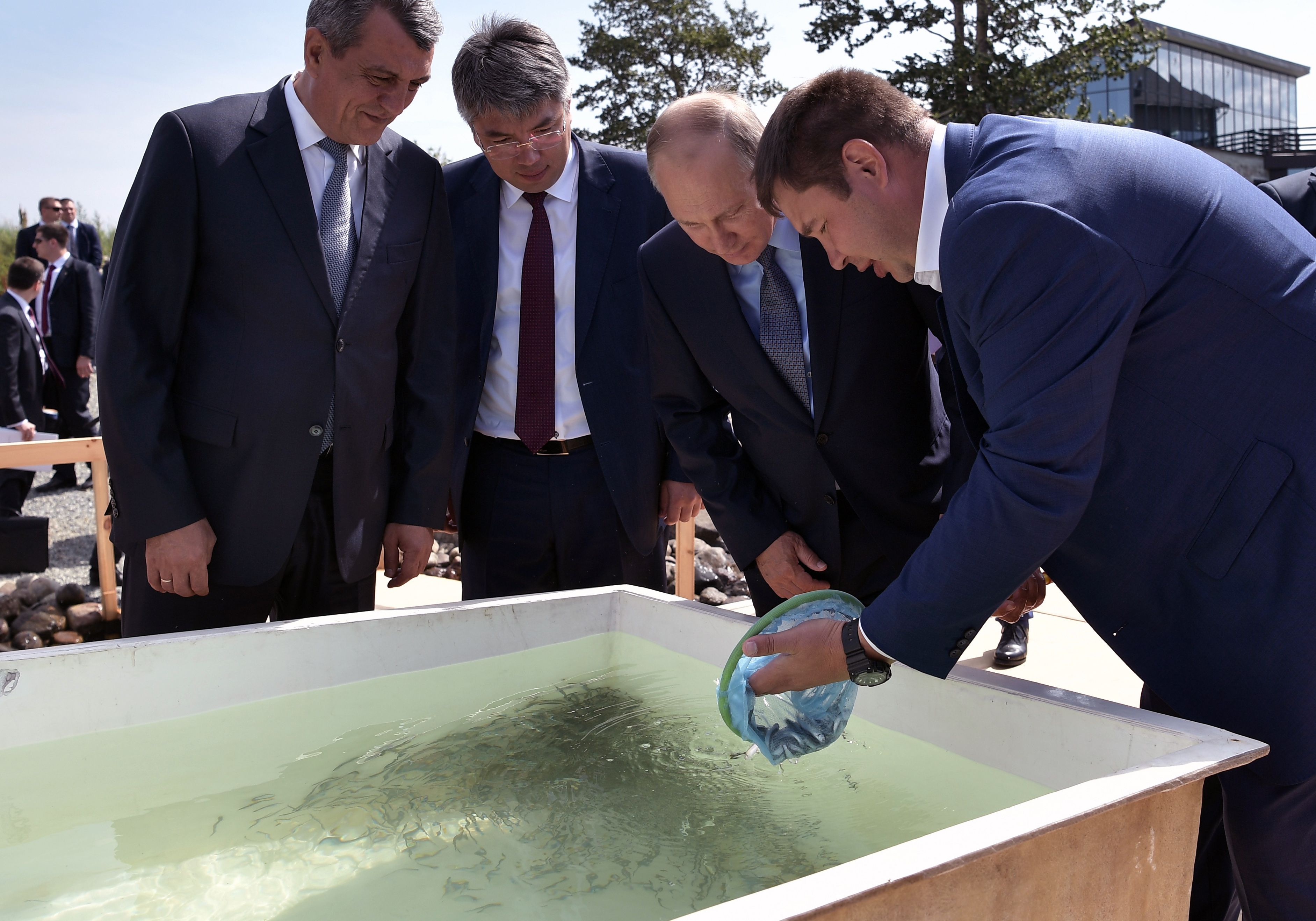 الرئيس الروسى بوتين يزور محمية بايكال الطبيعية بجمهورية بورياتيا