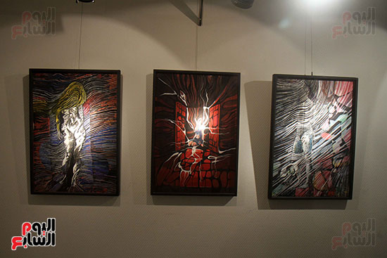 صور مايا مرسى  اسعاد يونس يتفقدان معرض للفنون التشكيلية (14)