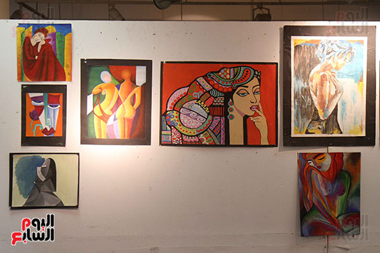 صور مايا مرسى  اسعاد يونس يتفقدان معرض للفنون التشكيلية (5)
