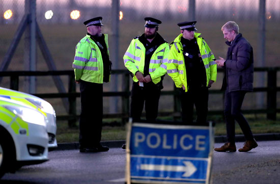 شرطة بريطانيا قرب حادث إطلاق النار