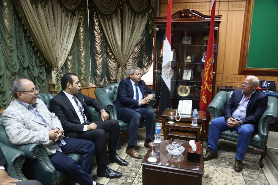 وزير الرياضة مع محافظ بورسعيد
