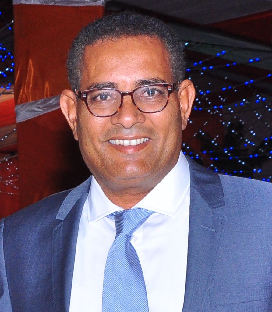 حفلات ترفيهية للسياح بفنادق مرسى علم 