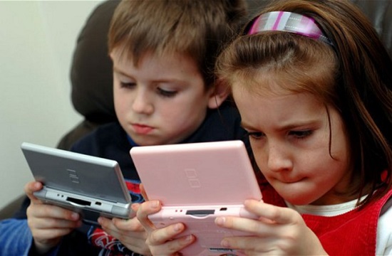 استخدام-الاطفال-الاجهزة-الرقمية