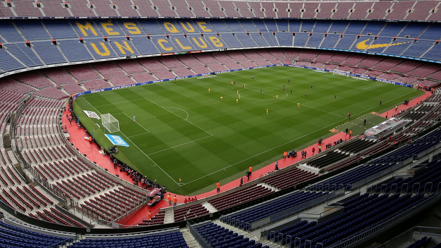 برشلونة يواجه لاس بالماس بدون جماهير