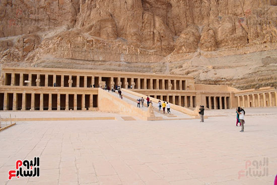   اقبال كبير علي معبد الملكة حتشبسوت بغرب الاقصر