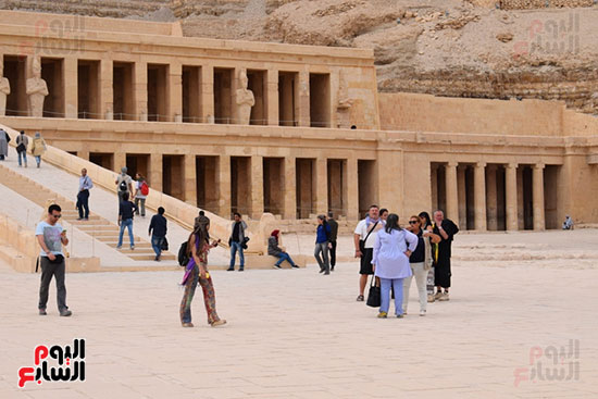    اقبال السياح لزيارة معبد حتشبسوت