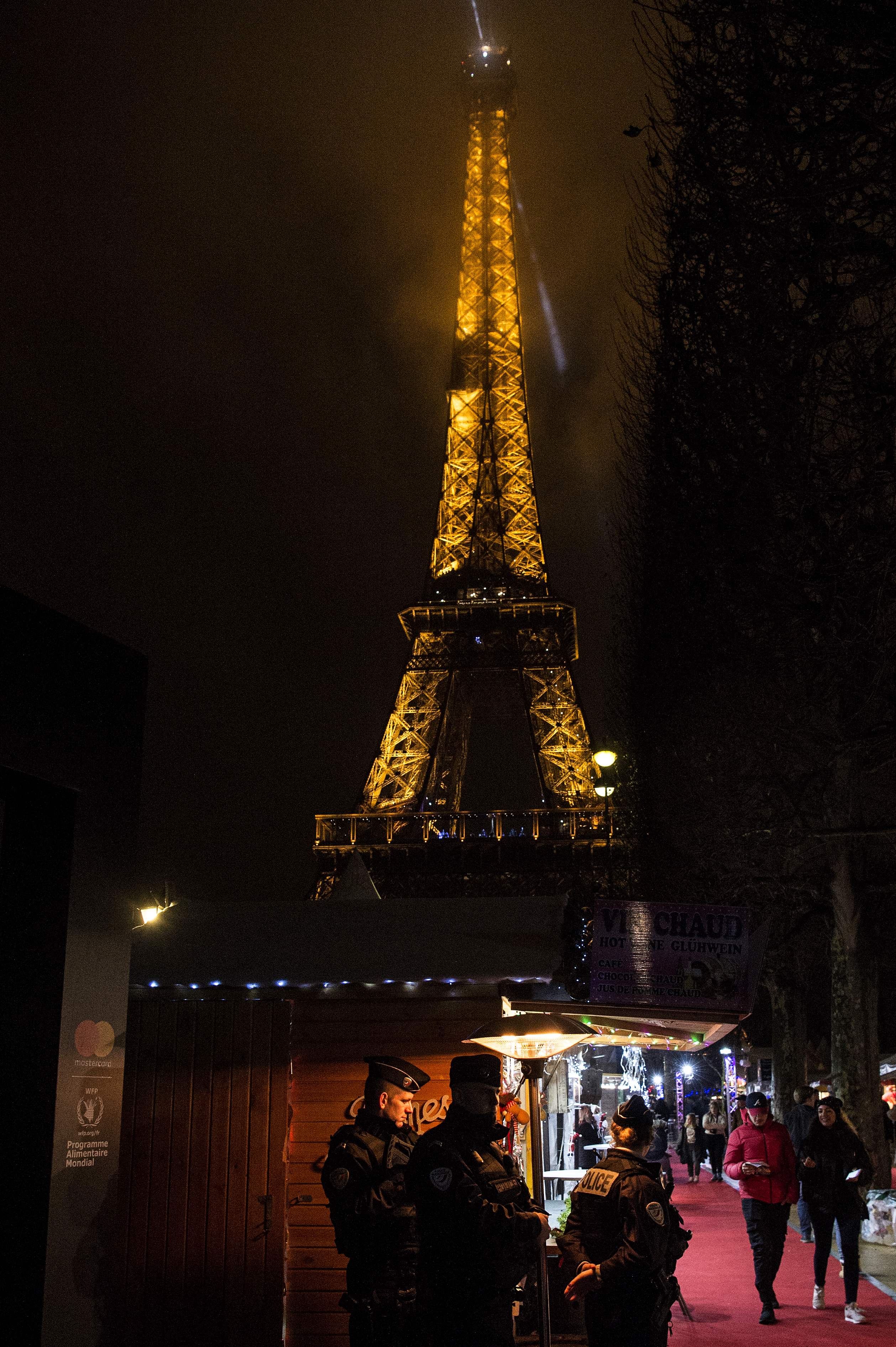 برج إيفل فى باريس