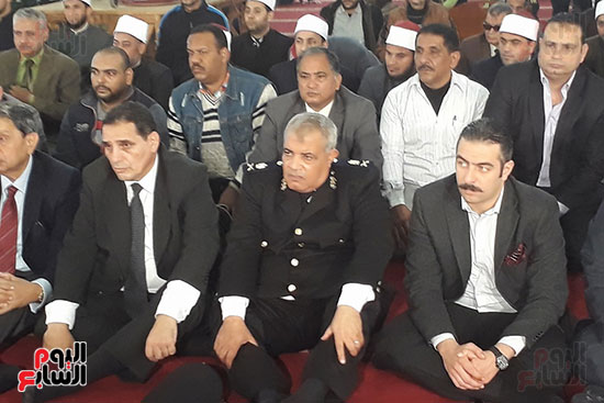 وزير الاوقاف وقيادات بورسعيد داخل المسجد العباسي