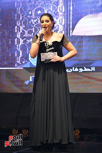 صور تكريم اليوم السابع ونجوم الفن والإعلام فى حفل توزيع جوائز دير جيست  (41)