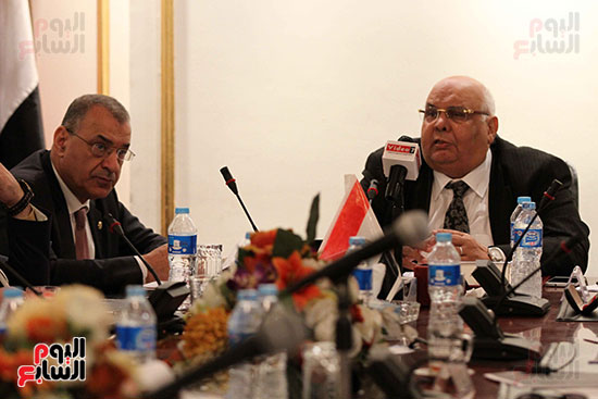 صور  اجتماع للجنة تنمية سيناء باتحاد المستثمرين (23)