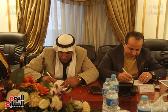 صور  اجتماع للجنة تنمية سيناء باتحاد المستثمرين (3)