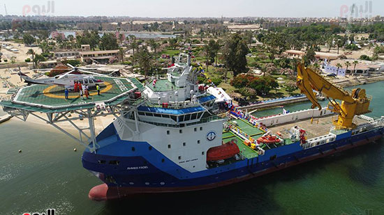  أثناء وصولها قناة السويس