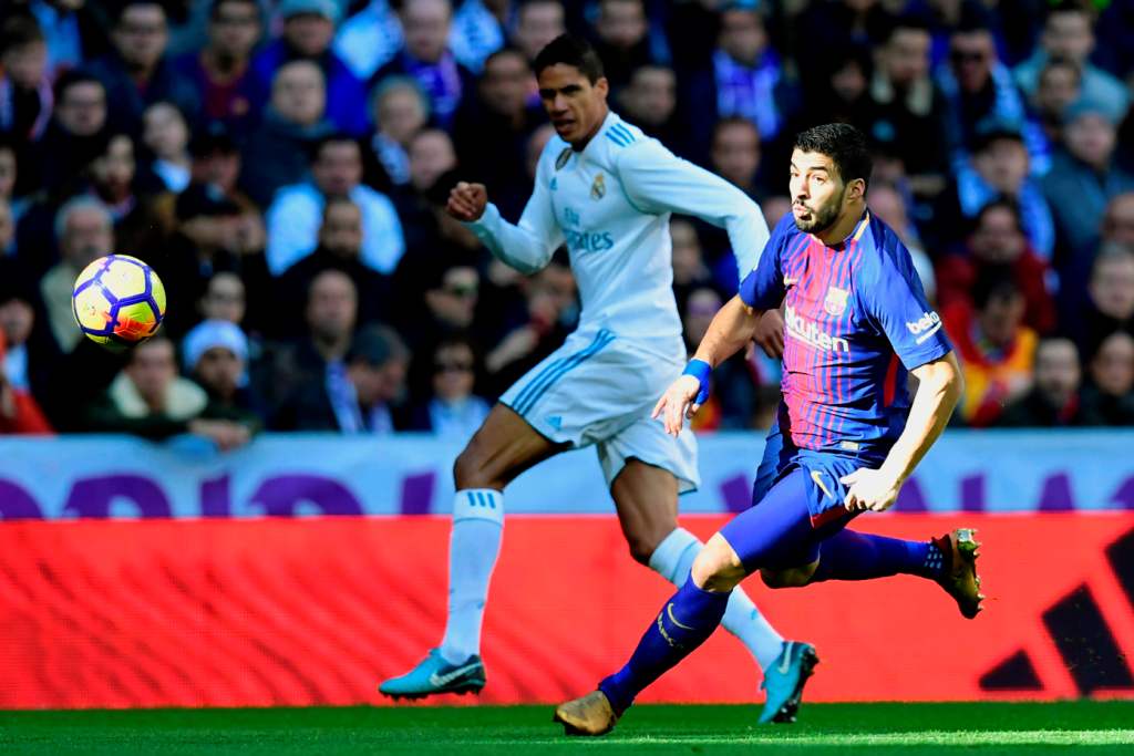 سواريز يعاني أمام دفاع ريال مدريد