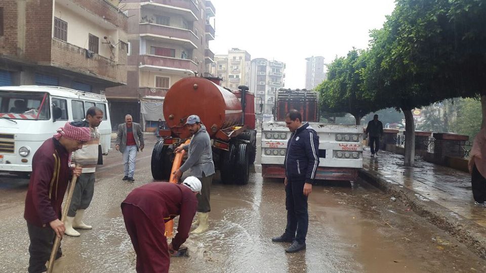 2- رفع مياه الامطار من شوارع دسوق