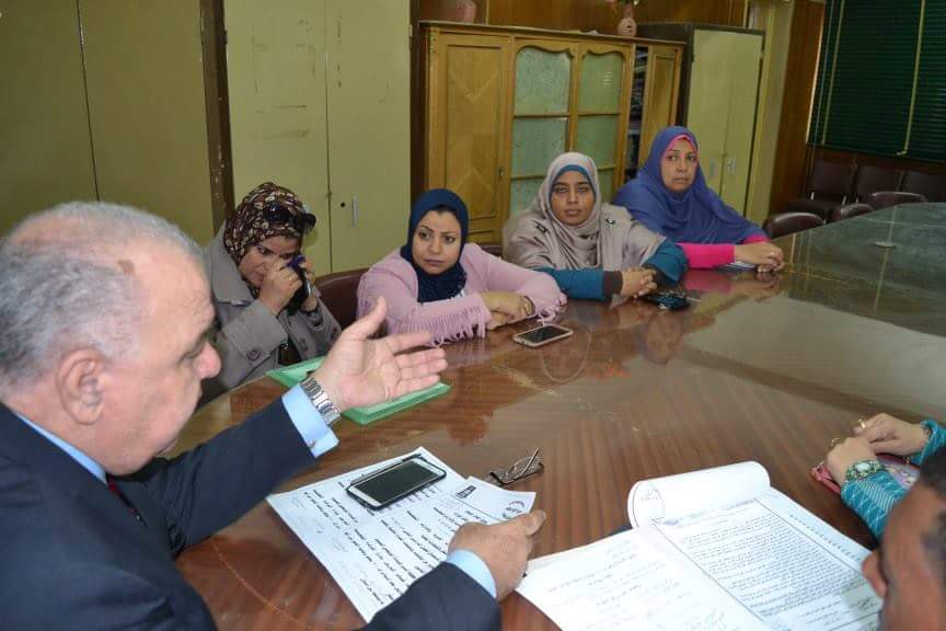 وكيل تعليم الوادى الجديد يتفقد اعمال كنترول  مدرسة السلام الابتدائية (6)
