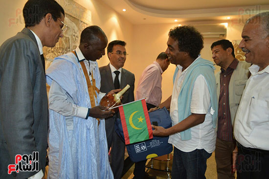        هدايا وتكريمات للمشاركين فى الفعاليات الموريتانية بمصر