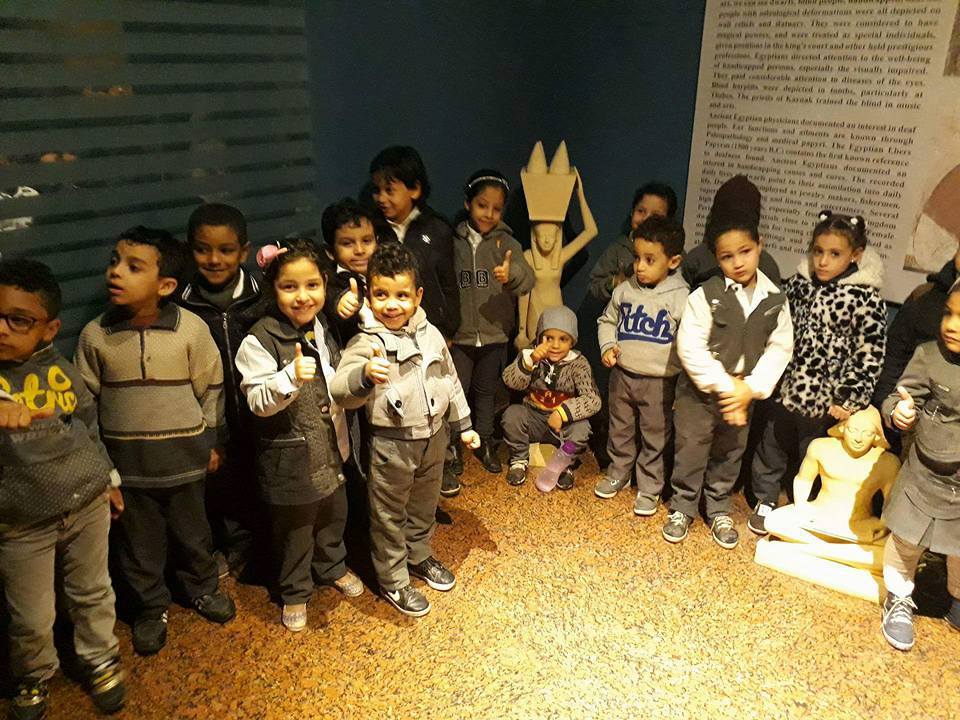 جولات إرشادية لأطفال المنيا فى متحف ملوى (7)