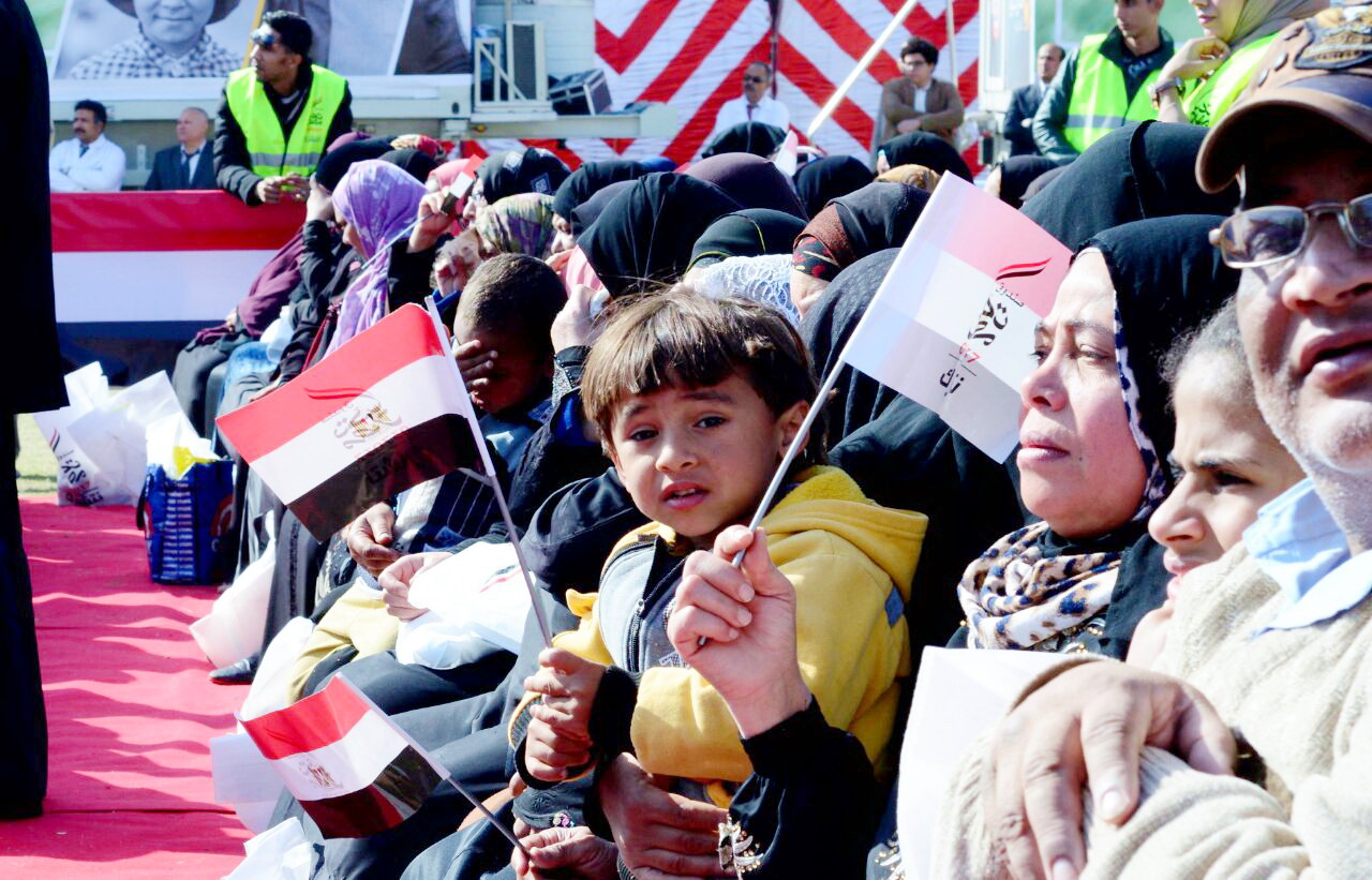 مشاركة السيدات والاطفال فى فعاليات يوم تحيا مصر