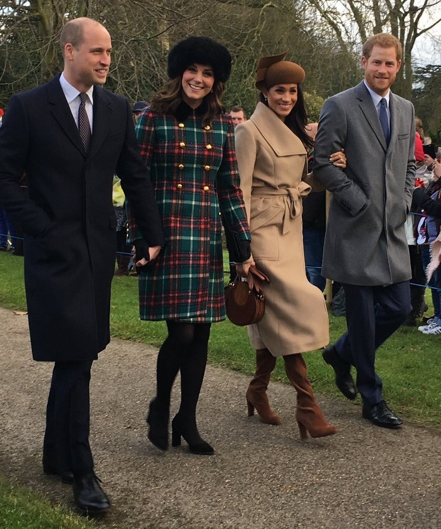 ميجان مع افراد العائلة الملكة