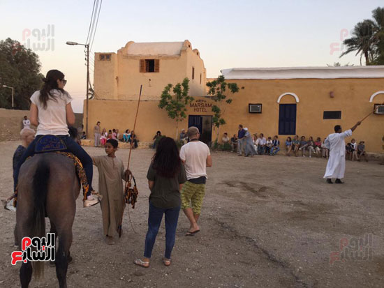 استمتاع السياح الاجانب فى محافظة الاقصر