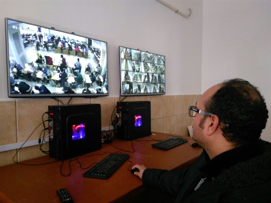 مراقبة الامتحانات بالكاميرات فى جامعة عين شمس (8)
