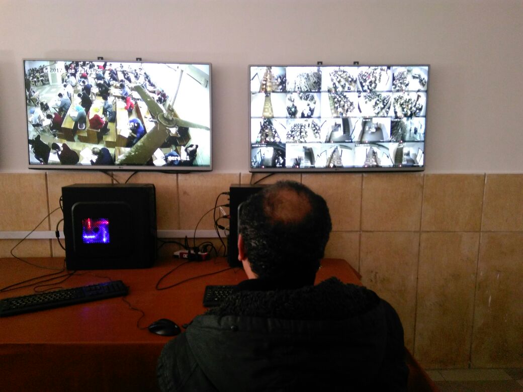 مراقبة الامتحانات بالكاميرات فى جامعة عين شمس (1)