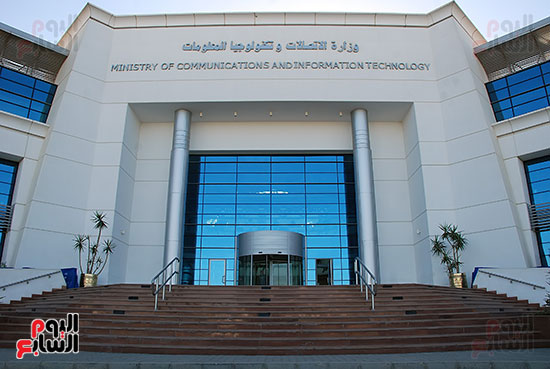 مبنى-وزارة-الاتصالات-تصوير-هشام-سيد-2-1-2013-(3)