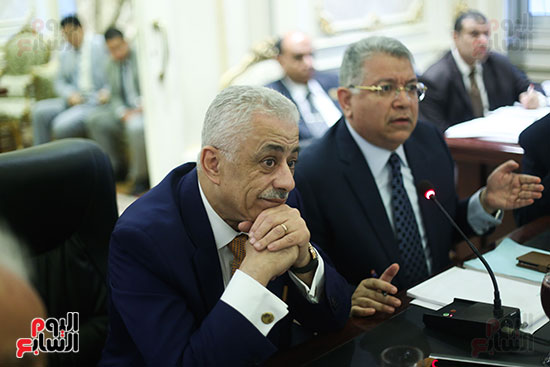 صور لجنة التعليم  (8)