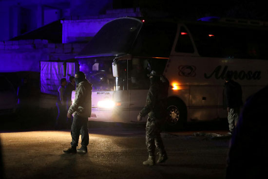 حافلات لإجلاء المرضى خارج الغوطة الشرقية بدمشق