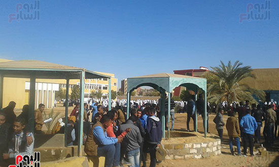  احدى المدارس بالمحافظة 