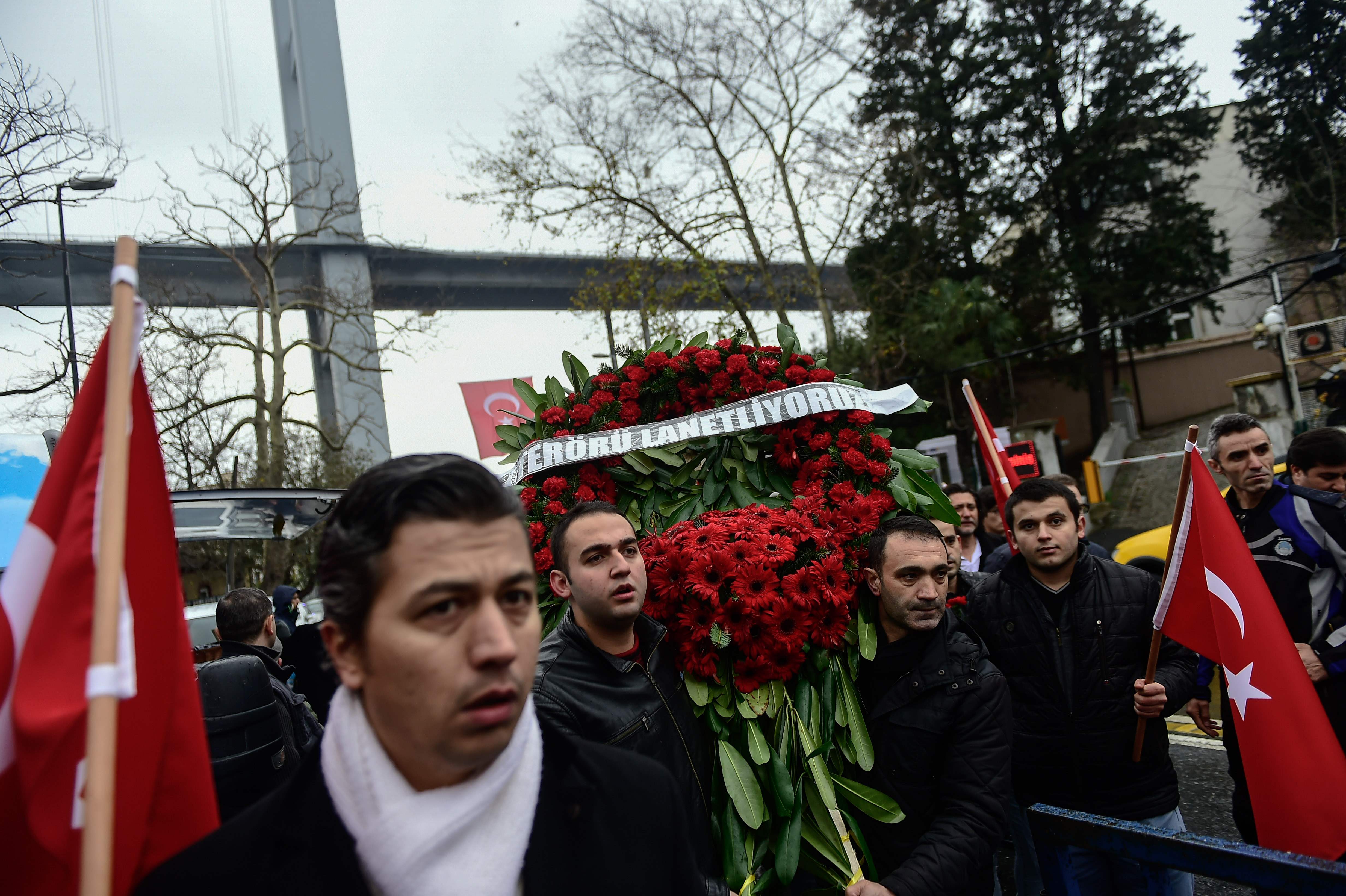 إحياء الذكرى الأولى لضحايا هجوم اسطنبول