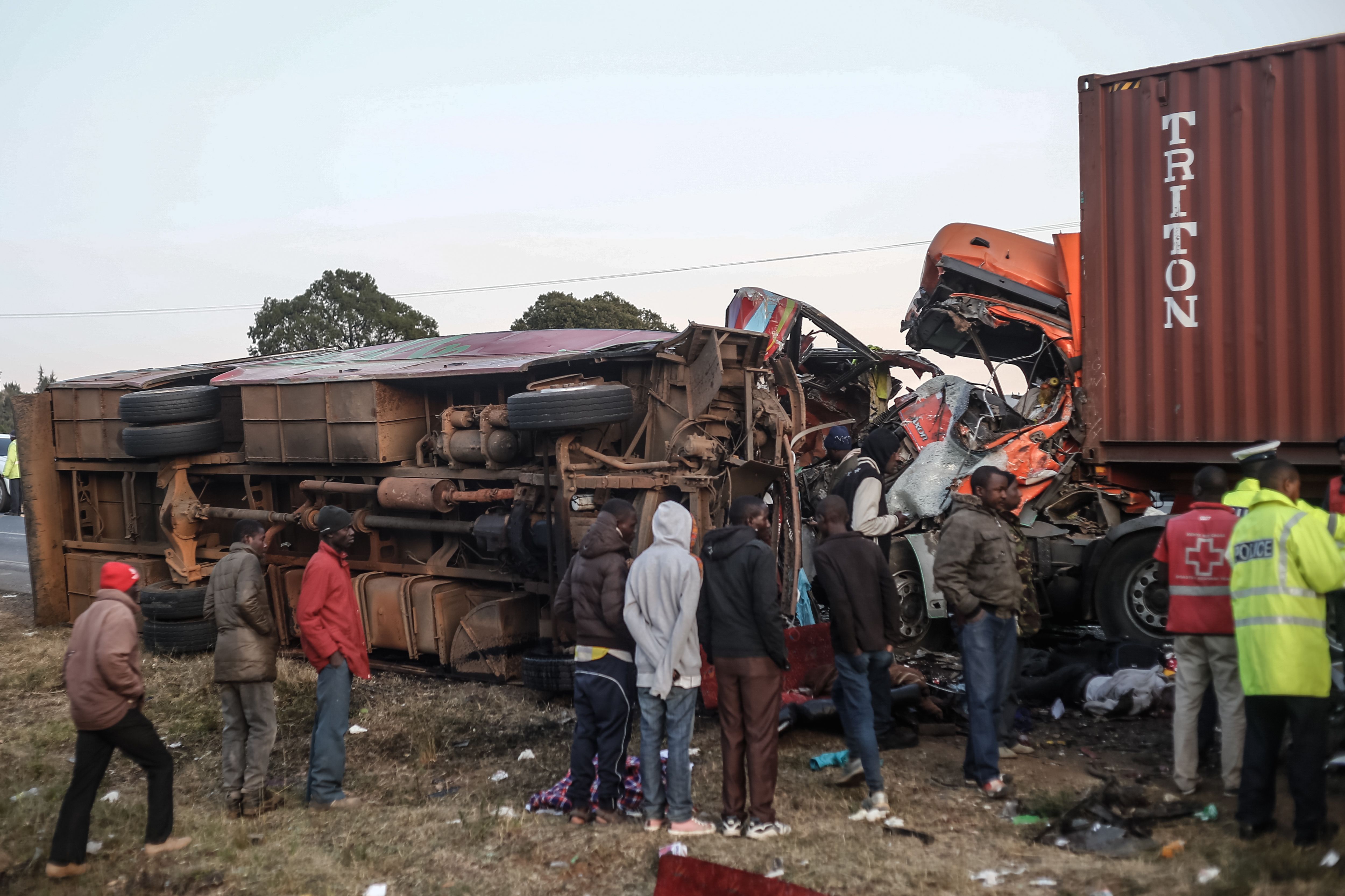 قتلى فى كينيا إثر تصادم حافلة وشاحنة وسط البلاد