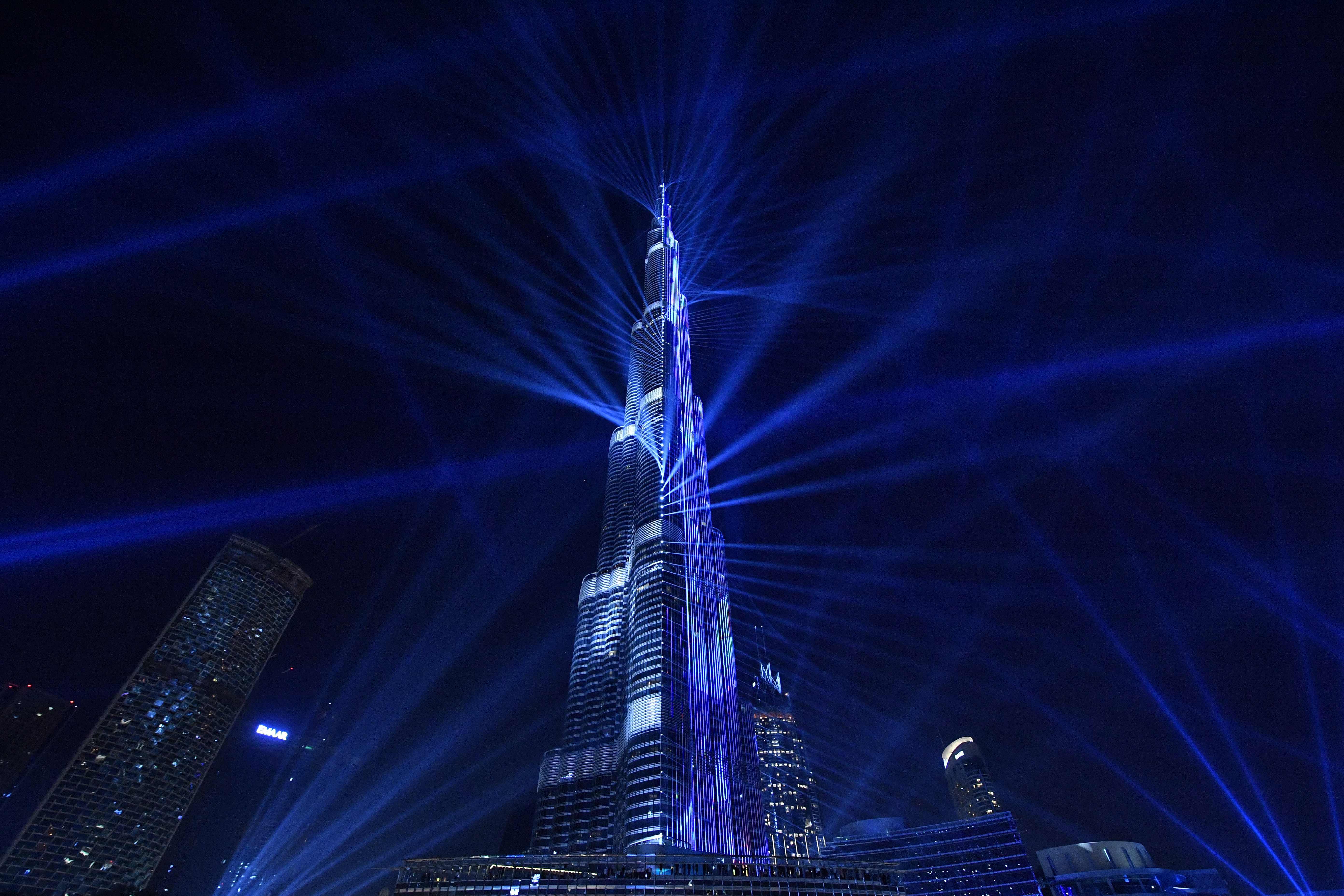 Дубай бурдж халифа 2024. Башня Бурдж Халифа. Ночной Дубай Бурдж Халифа. Небоскреб Бурдж Халифа ночь. Бурдж Халифа 2021.