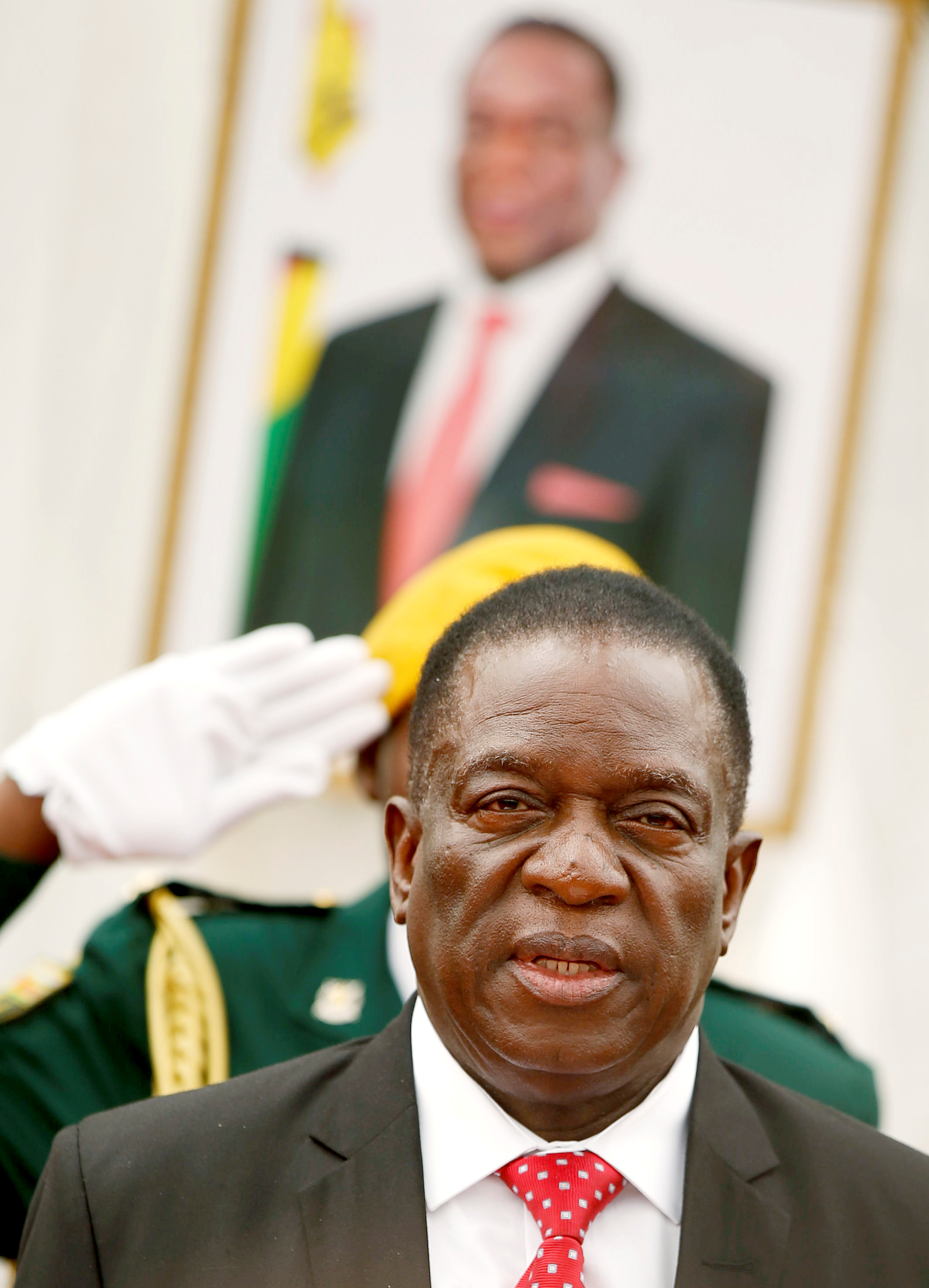 رئيس زيمبابوى الجديد إمرسونمنانجاجوا