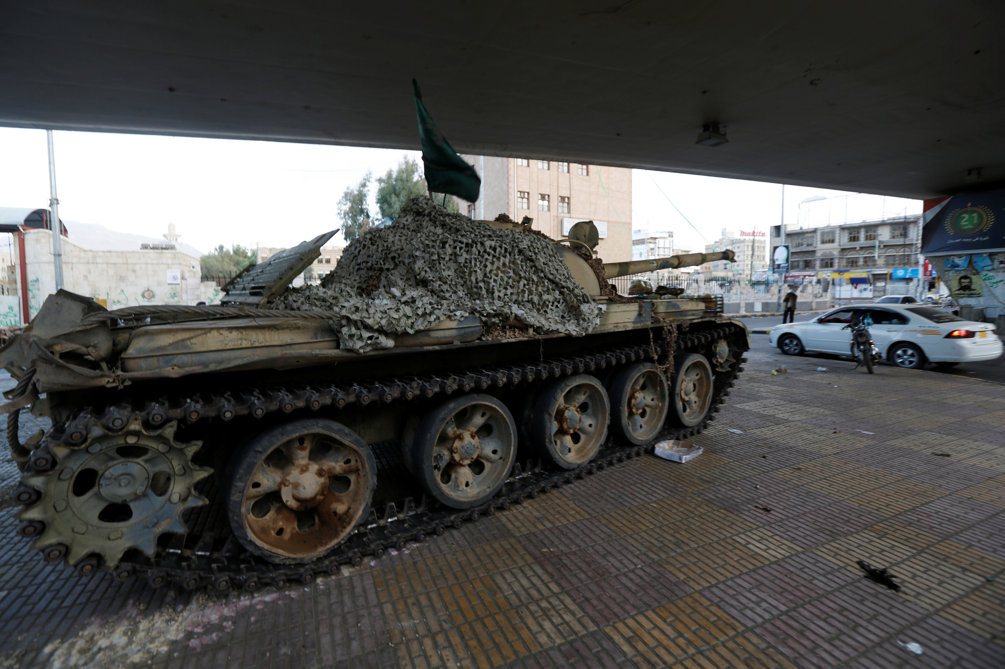 الدبابات الحوثية 