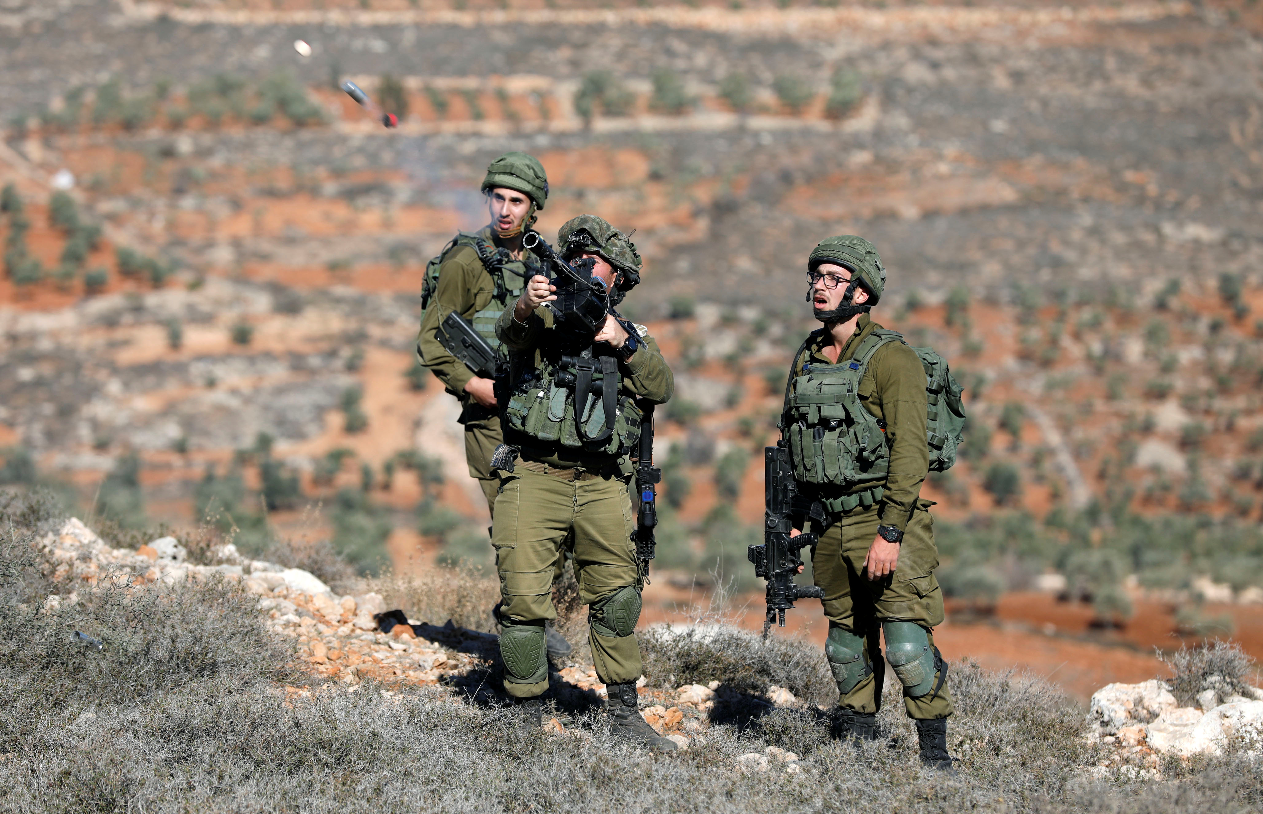 عنف قوات الاحتلال ضد الفلسطينين