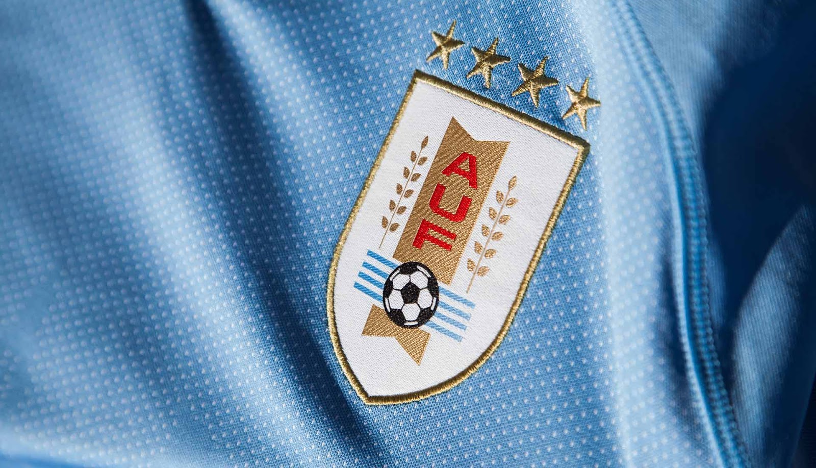 قميص منتخب أوروجواى بالـ 4 نجمات