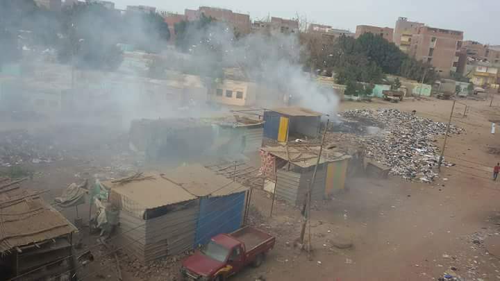 حرق القمامة بجوار مقابر قرية سندبسط