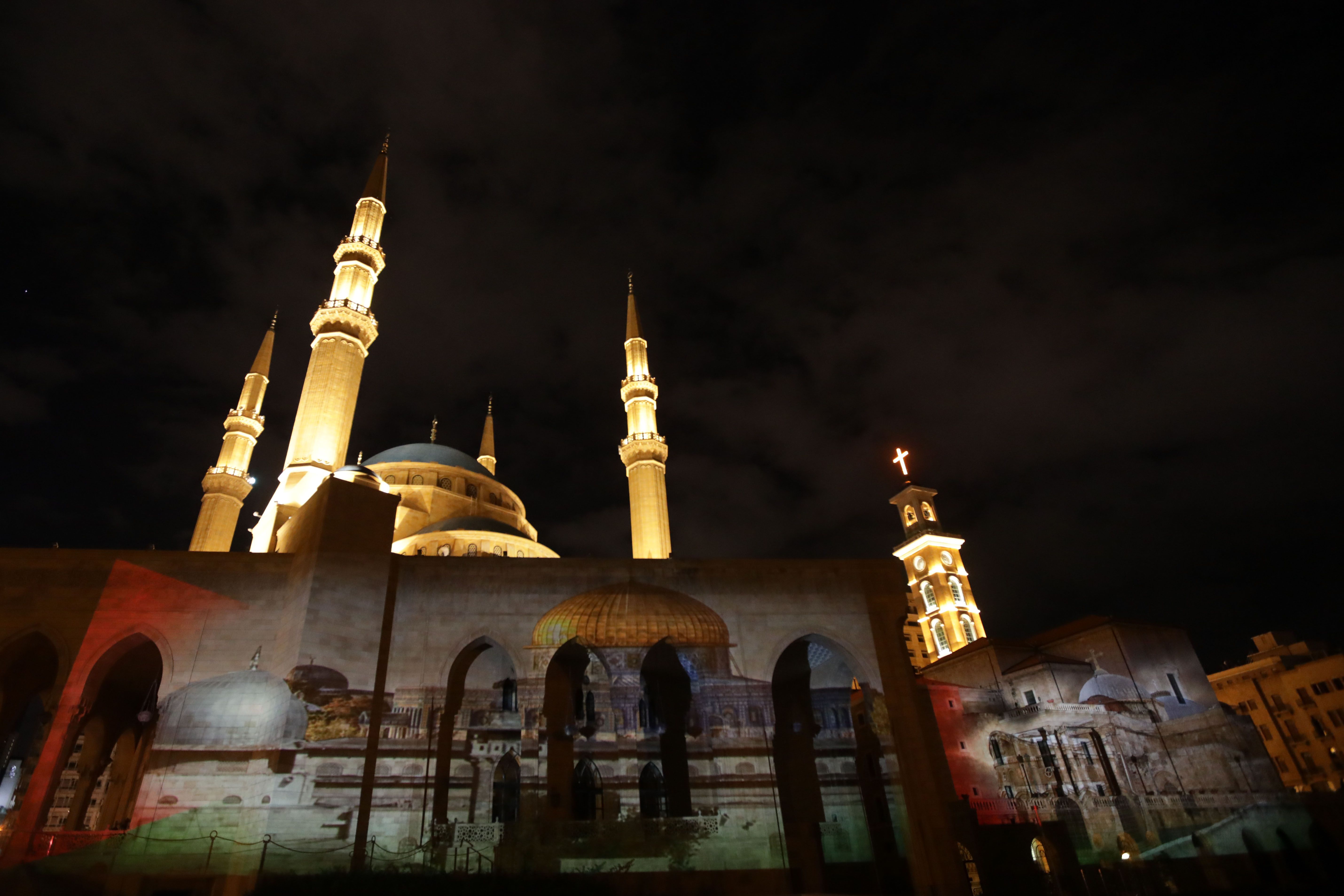 مسجد وكنسية فى لبنان