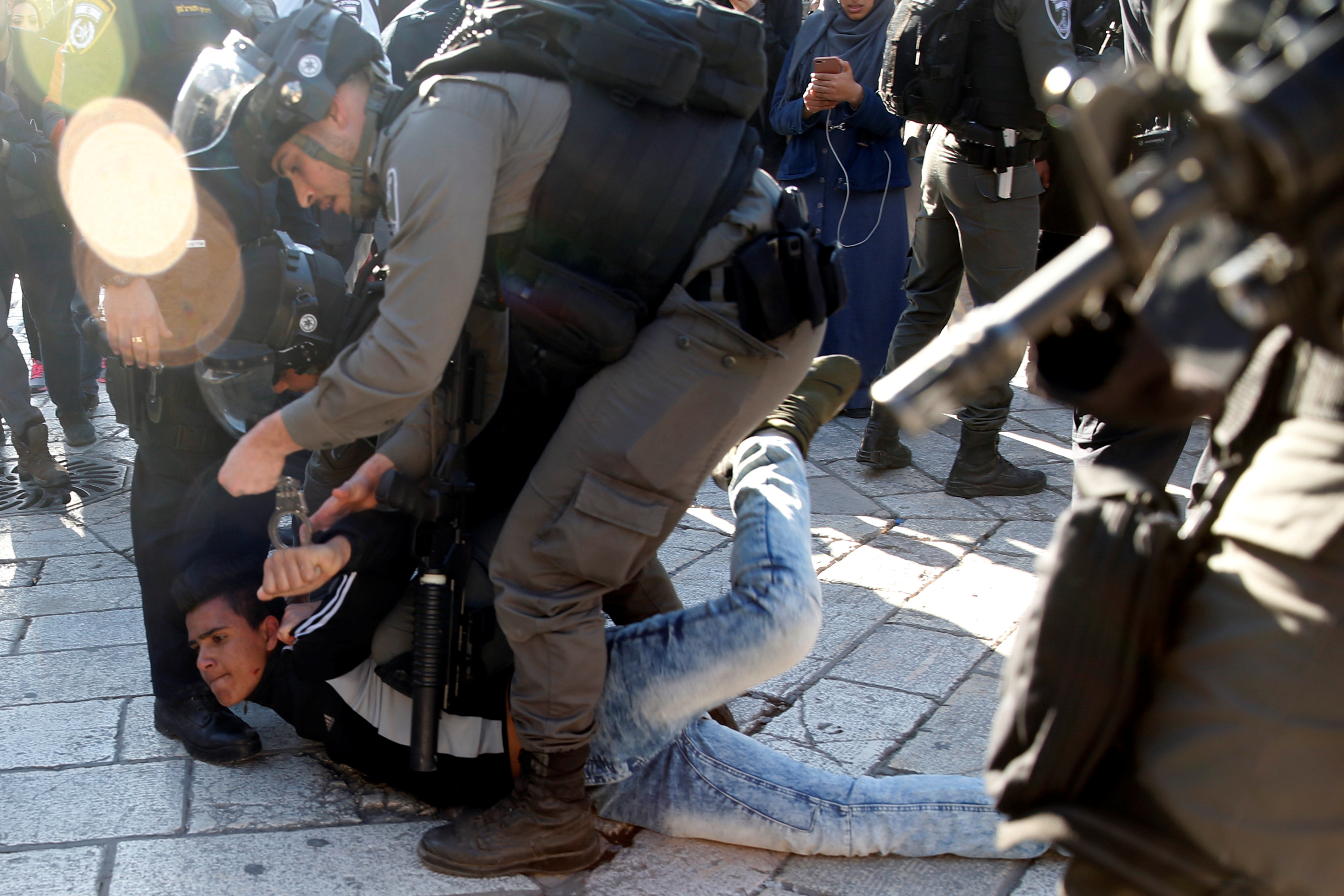 عنف قوات الاحتلال الإسرائيلى