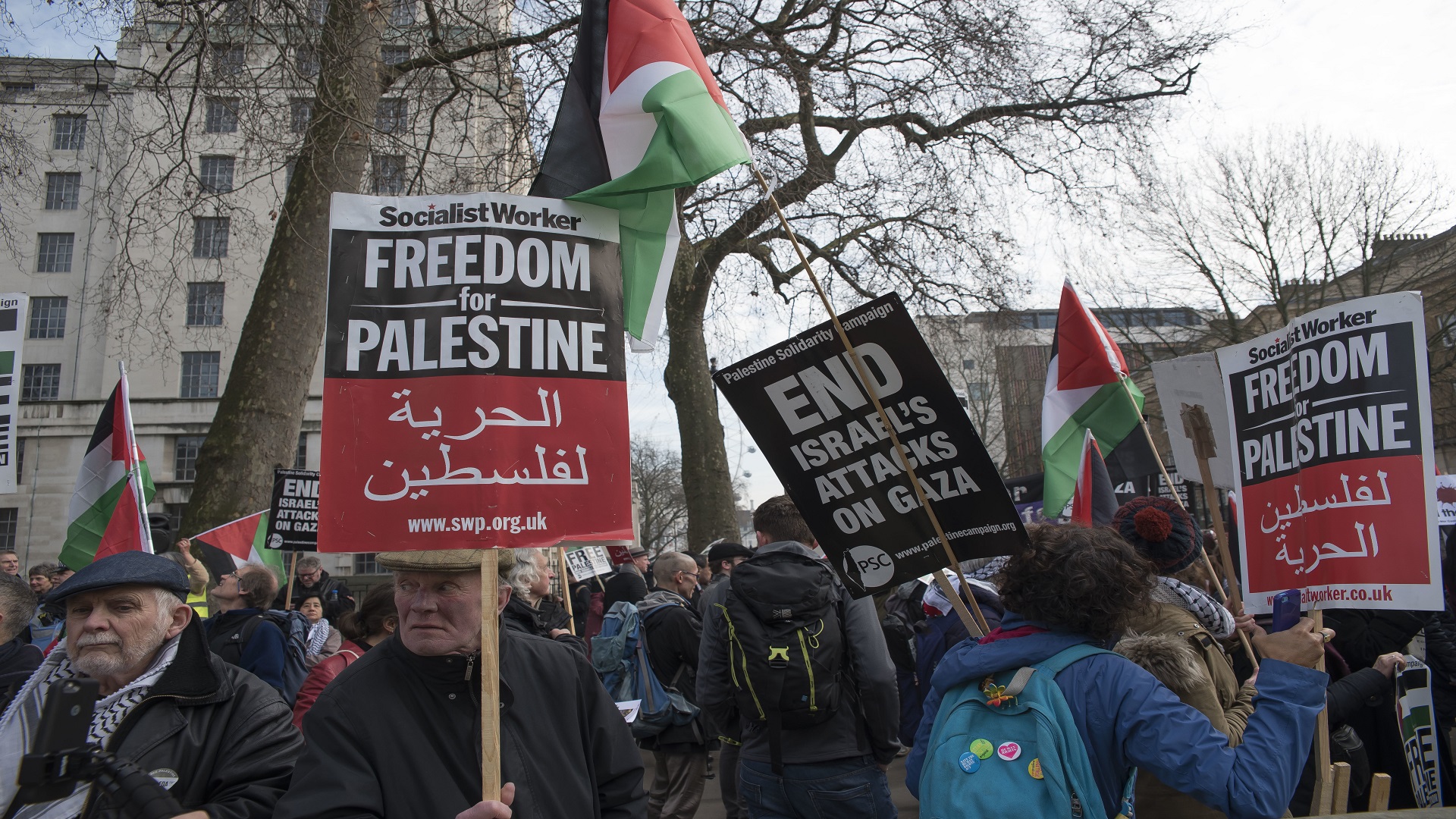 تظاهرات مؤيدة لفلسطين بالخارج