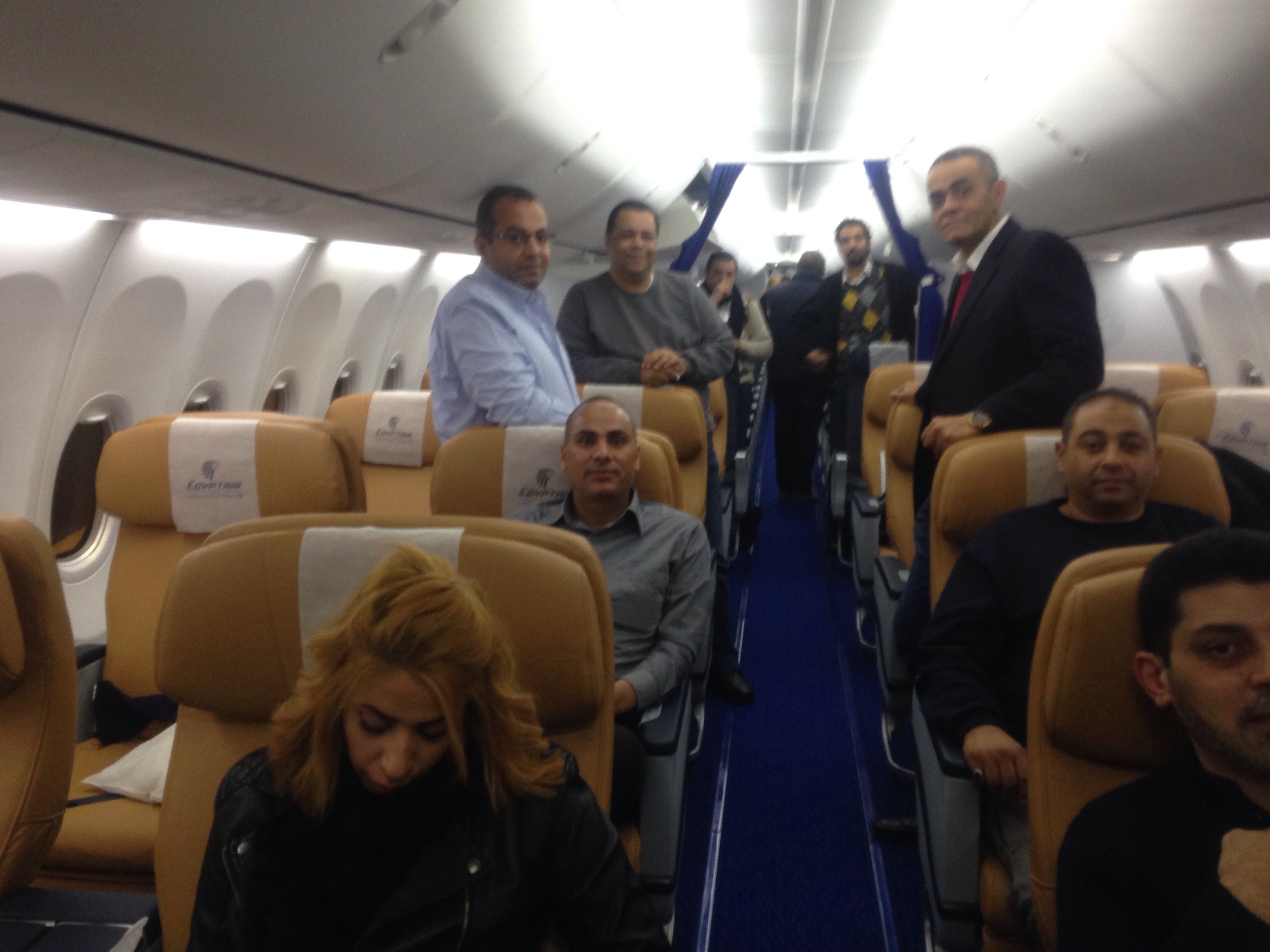 اقلاع طائرة مصرللطيران الجديدة من مطار مصنع بوينج قادمة إلي القاهرة (5)
