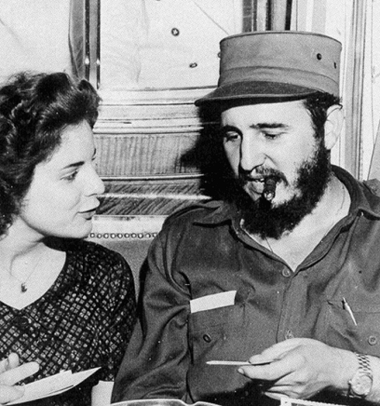  ماريتا لورينز بجانب الزعيم الكوبى