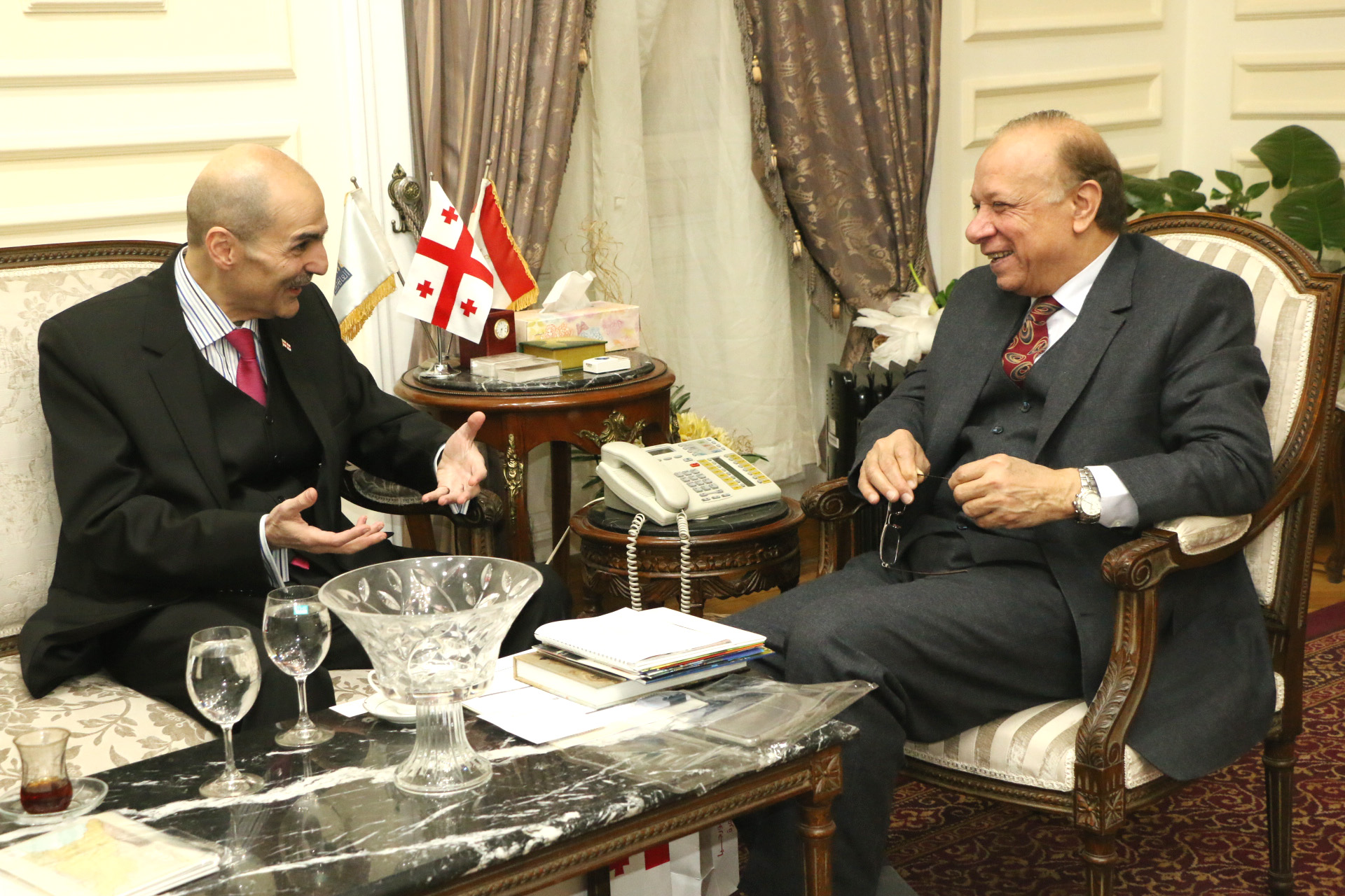 محافظ القاهرة  يستقبل سفير جورجيا(4)