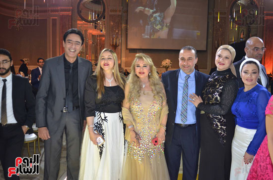 صافيناز وبوسى تشعلان حفل زفاف ابن شقيقة الإعلامية سهير شلبى (37)