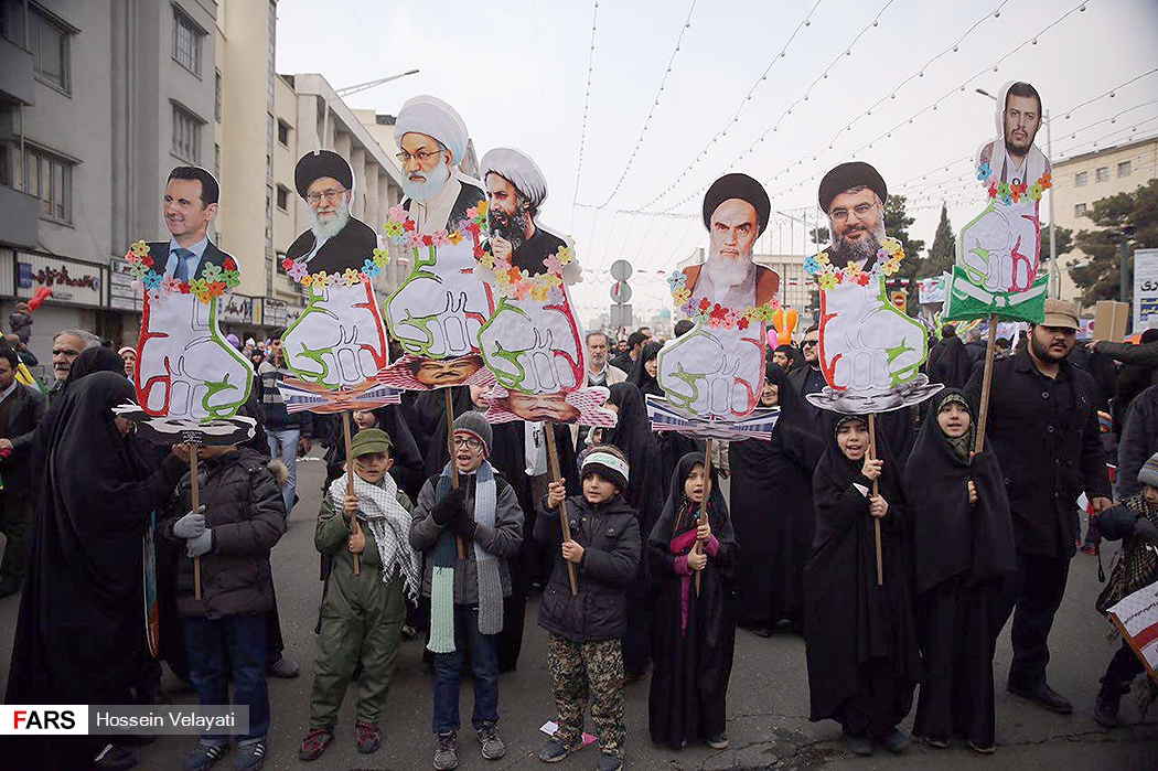 لافتات حلفاء طهران