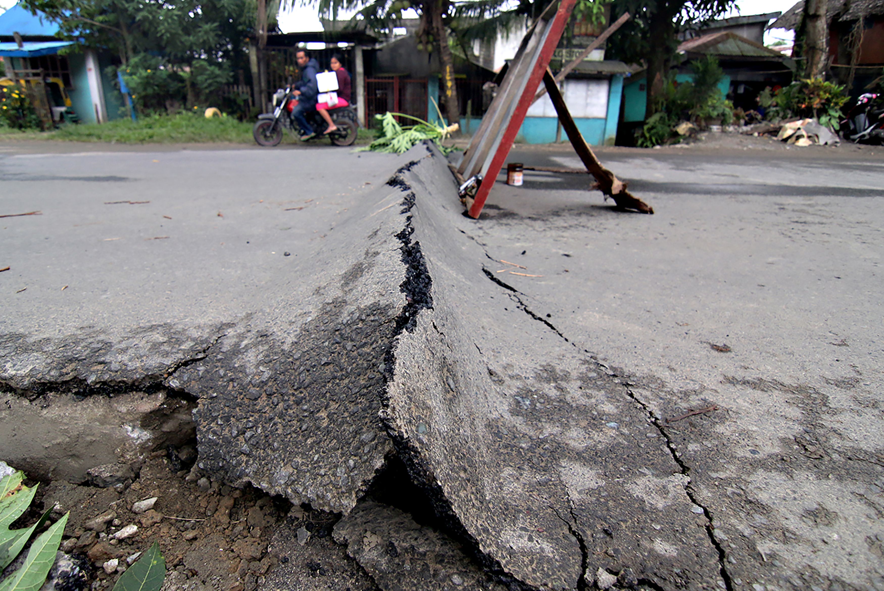 زلزال الفلبين (2)