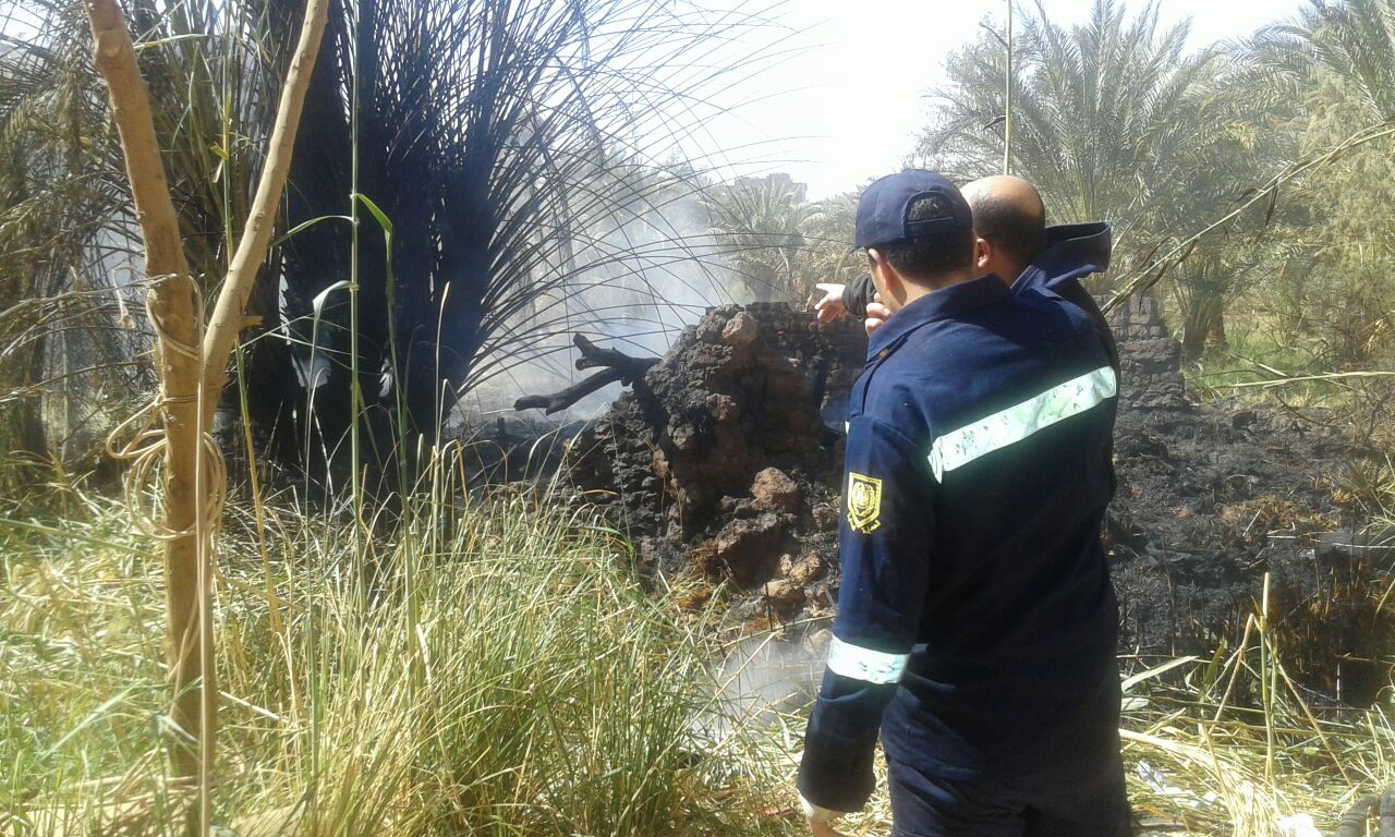 حريق فى بئر الحدادين بالداخلة  (1)